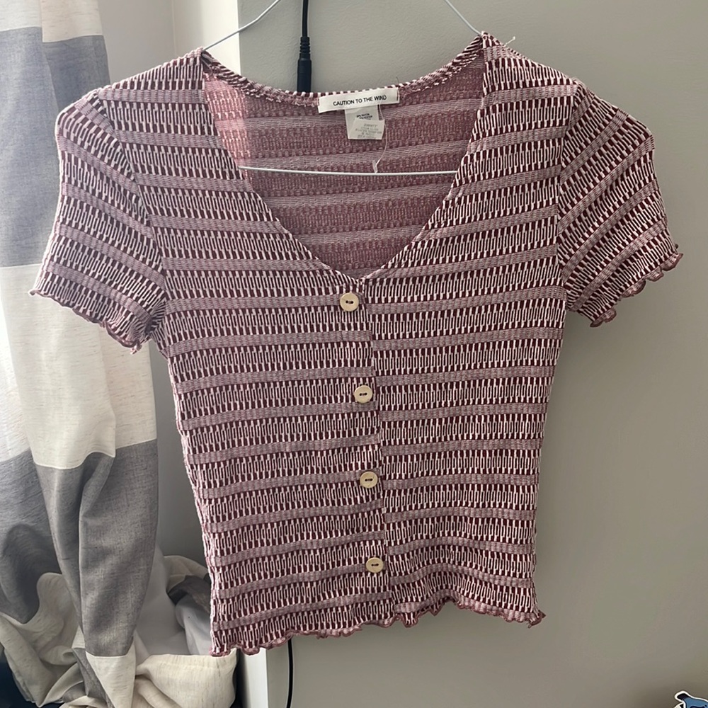 cropped t-shirt